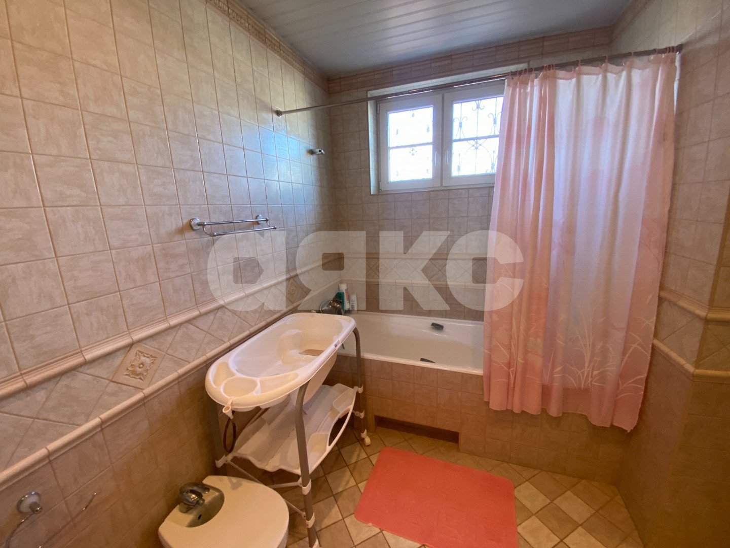 Фото №10: Дом 400 м² + 6 сот. - Горячий Ключ, Городская Больница, мкр. Городская Больница, ул. Воронихина