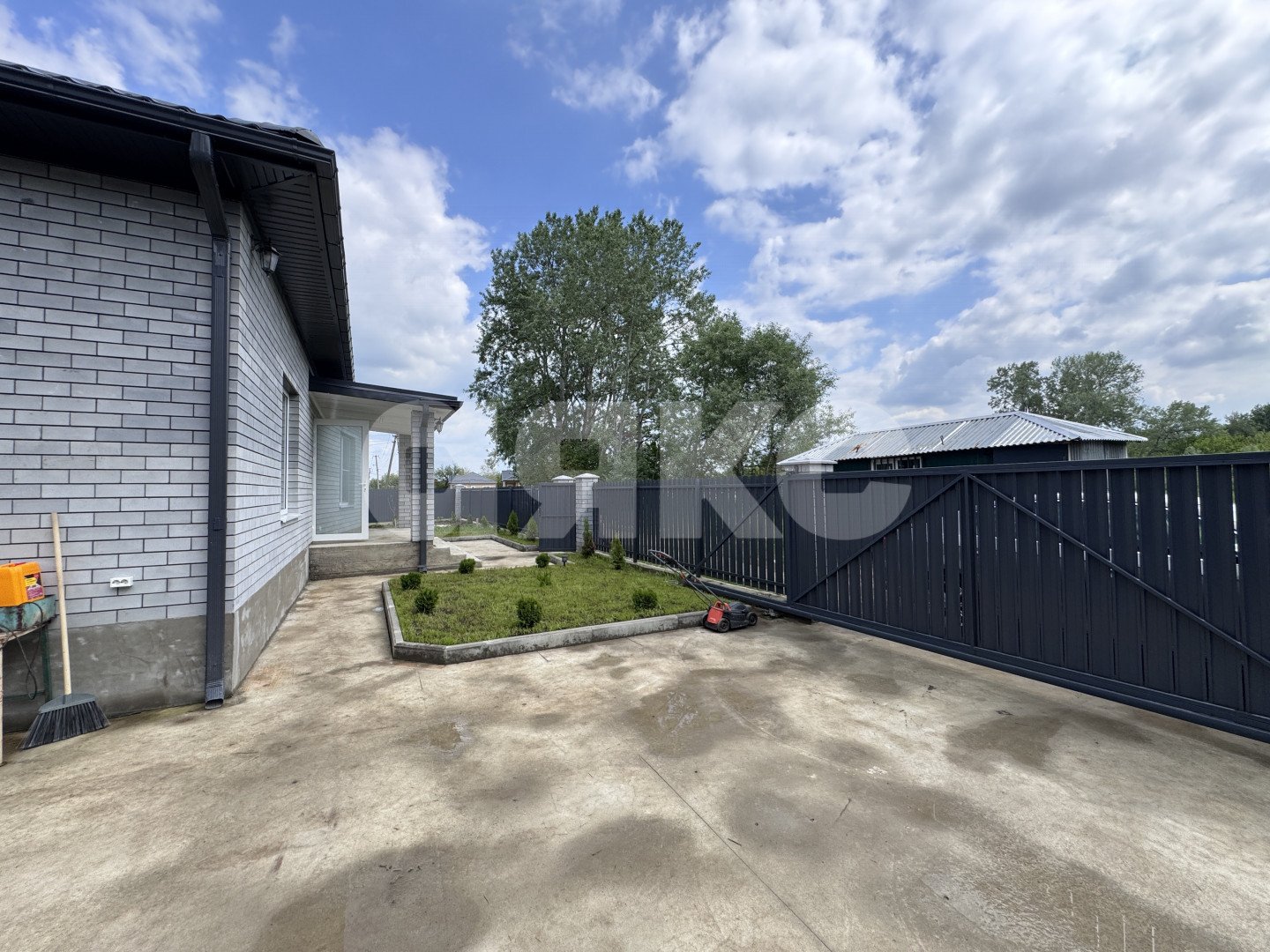 Фото №7: Дом 210 м² + 6 сот. - Саратовская, ул. Парниковая