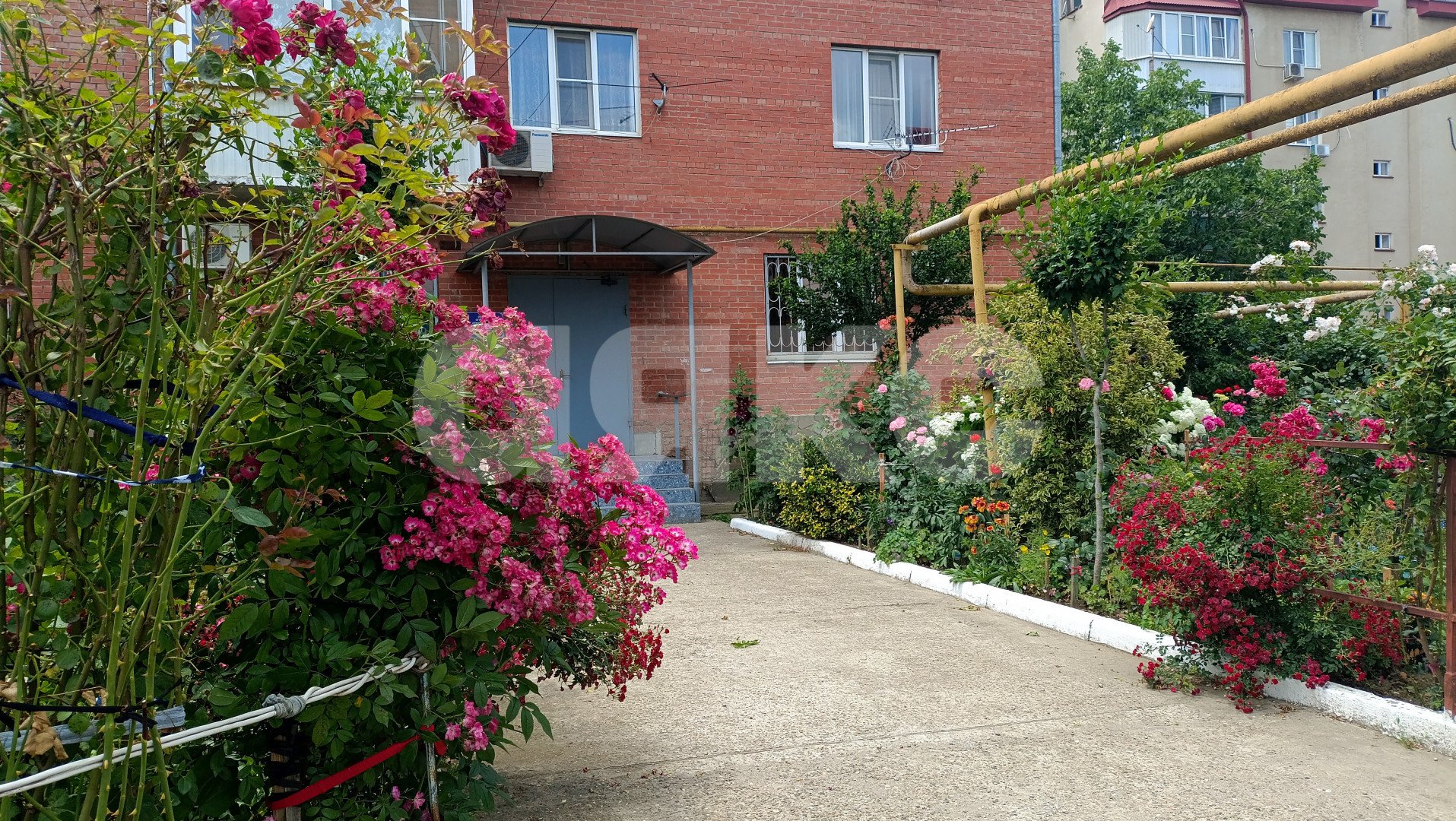 Фото №1: Коммерция 105 м² - Горячий Ключ, мкр. Администрация, ул. Ленина, 232Б