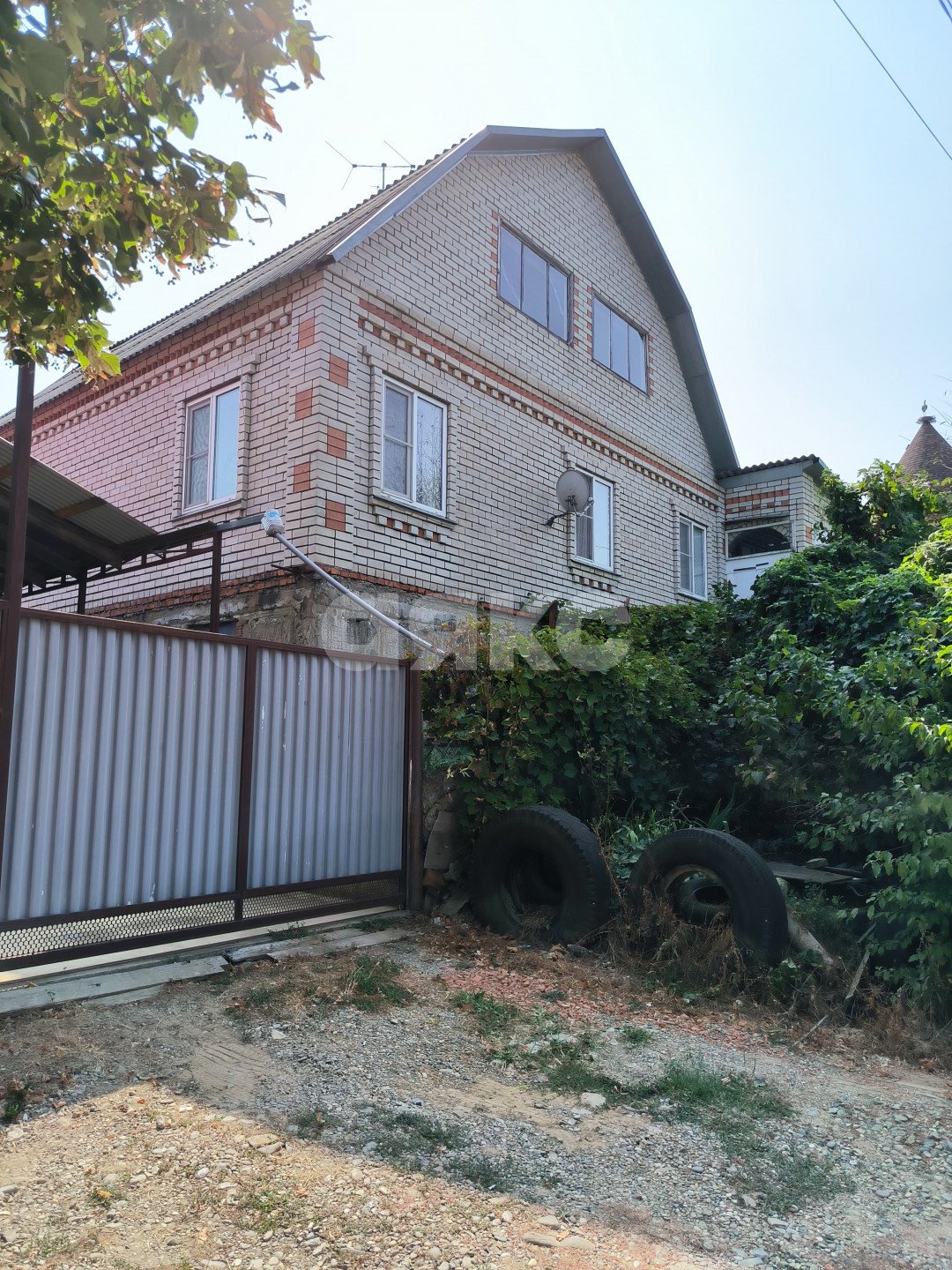 Фото №1: Дом 240 м² + 6 сот. - Горячий Ключ, мкр. Городская Больница, ул. 4-я