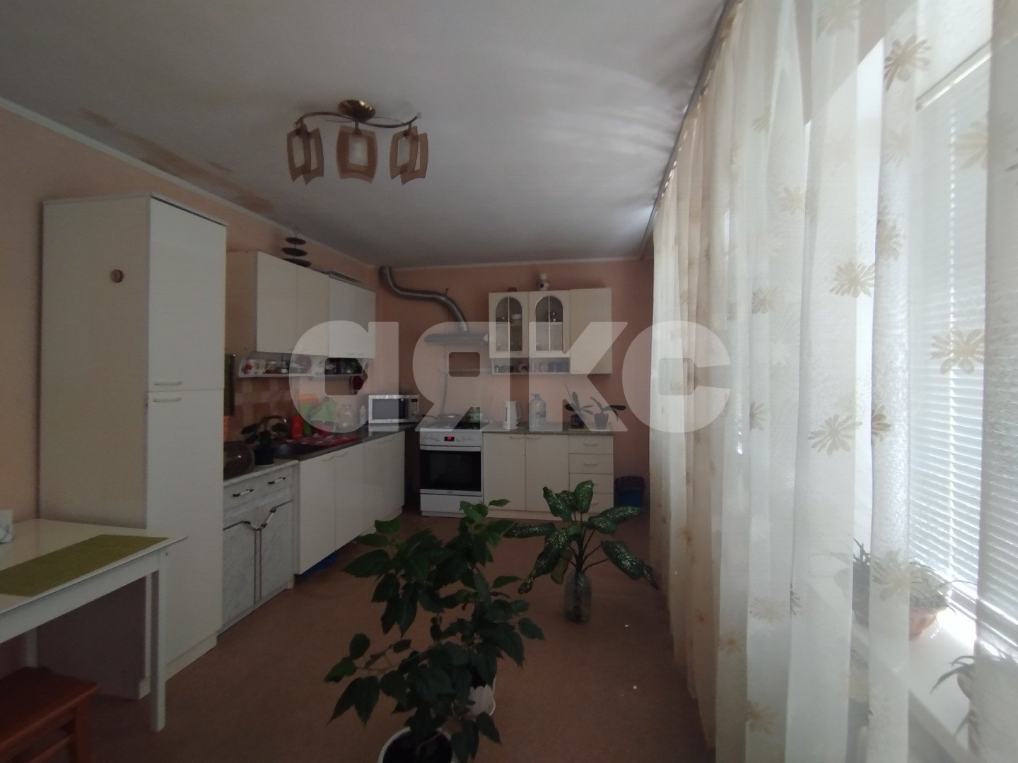 Фото №10: Дом 240 м² + 6 сот. - Горячий Ключ, мкр. Городская Больница, ул. 4-я