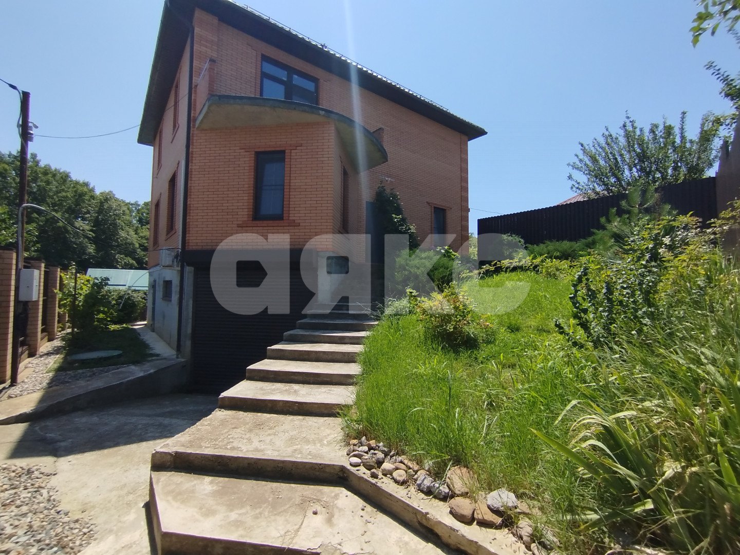 Фото №1: Дом 276 м² + 7.08 сот. - Горячий Ключ, мкр. Курортная Зона, ул. Чкалова