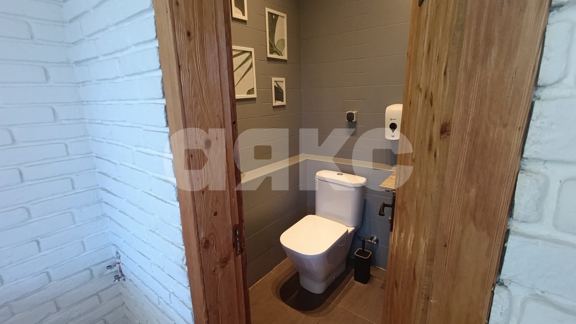 Фото №8: Коммерция 191 м² - Горячий Ключ, мкр. Администрация, ул. Ленина, 208