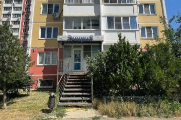 Фото №2: Коммерция 42 м² - Краснодар, мкр. жилой комплекс Дом у реки, ул. Кружевная, 6