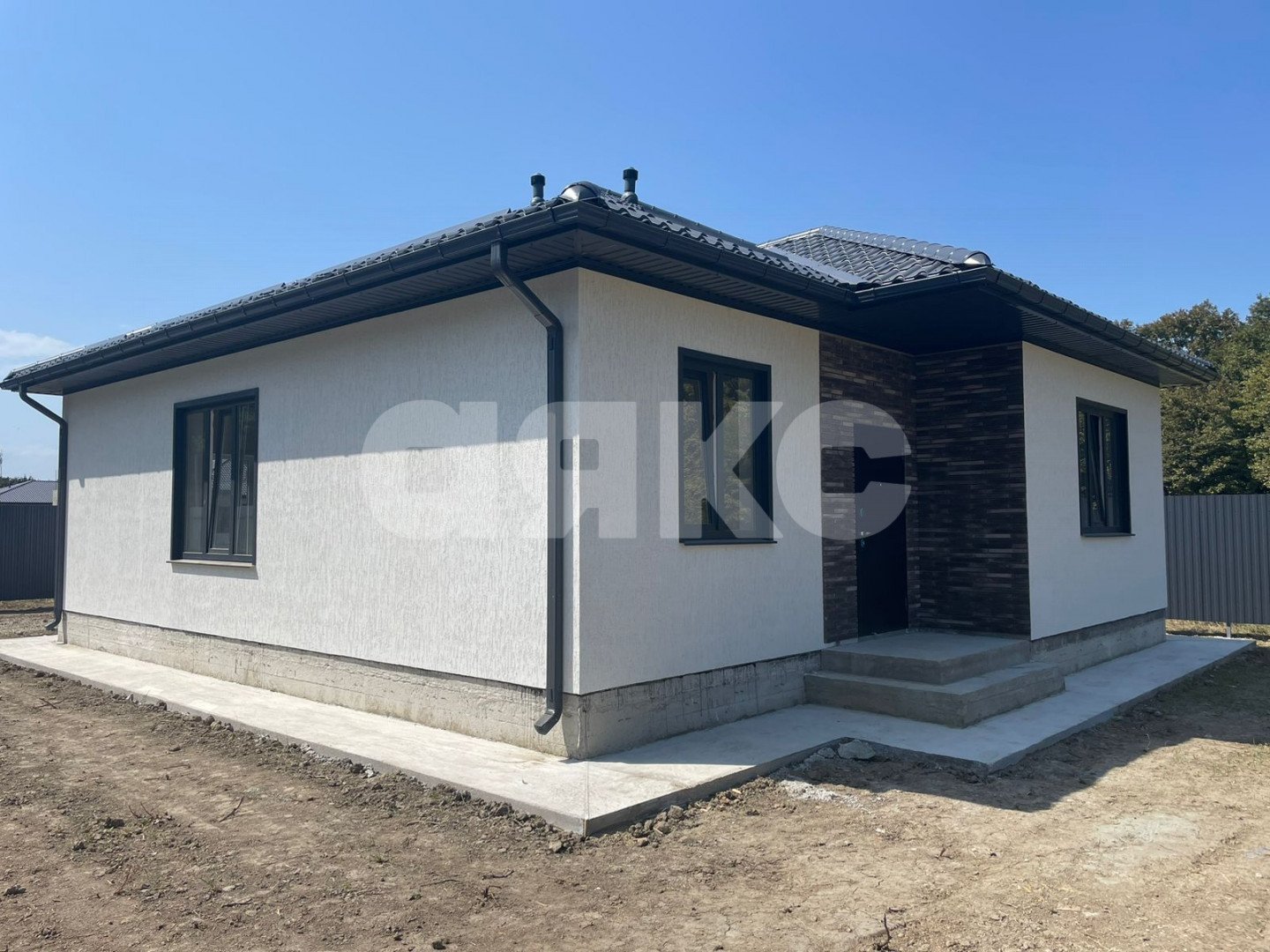 Фото №2: Дом 96 м² + 5 сот. - Саратовская, коттеджный  Зеленая Усадьба, п. коттеджный  Зеленая Усадьба, ул. Ореховая