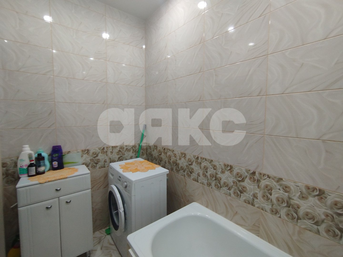 Фото №7: 1-комнатная квартира 40 м² - Горячий Ключ, Администрация, жилой комплекс Аристократ, Администрация, мкр. жилой комплекс Аристократ, ул. Бабушкина, 36