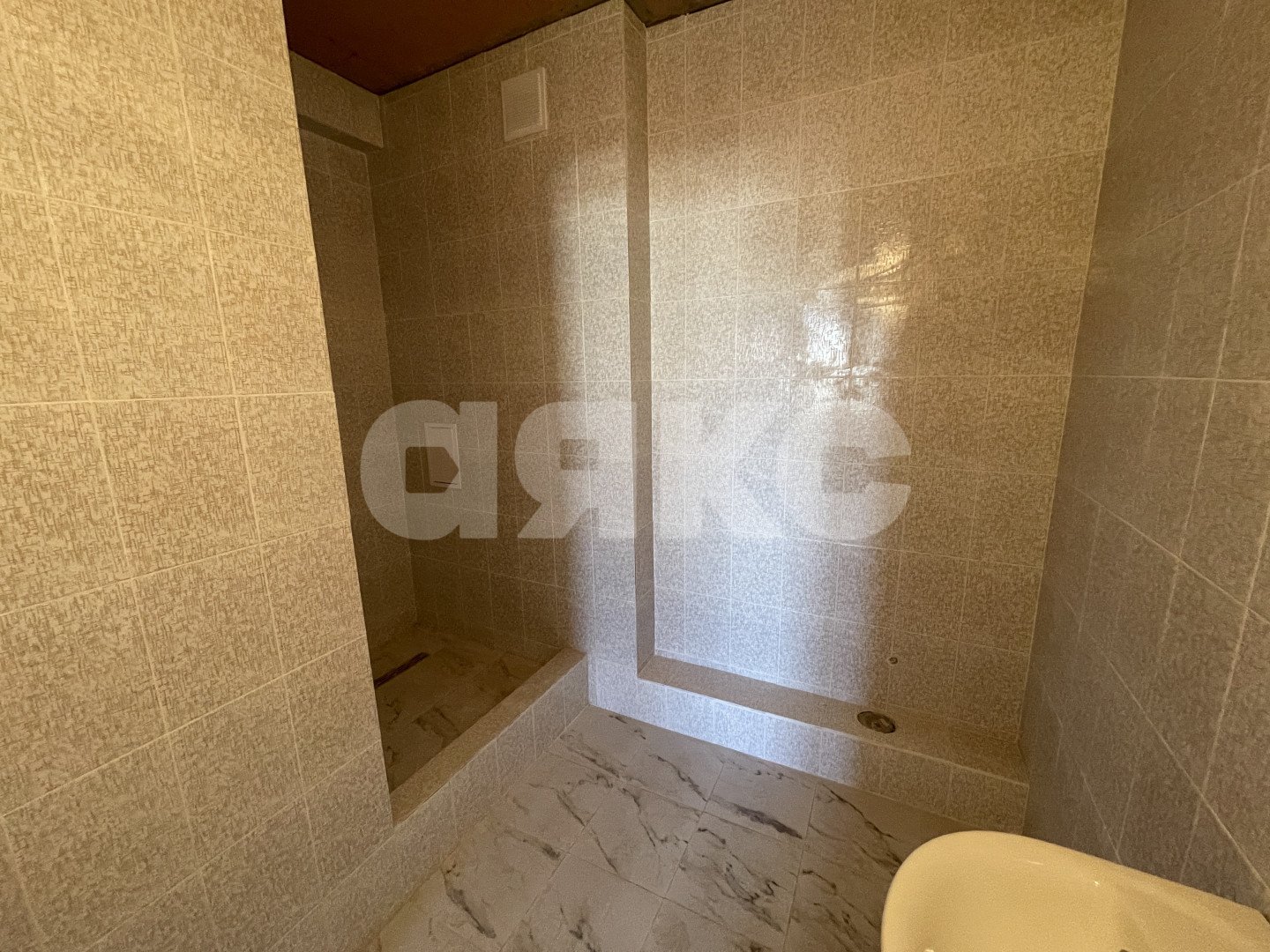 Фото №7: 2-комнатная квартира 61 м² - Горячий Ключ, мкр. Курортная Зона, ул. Ленина, 147А