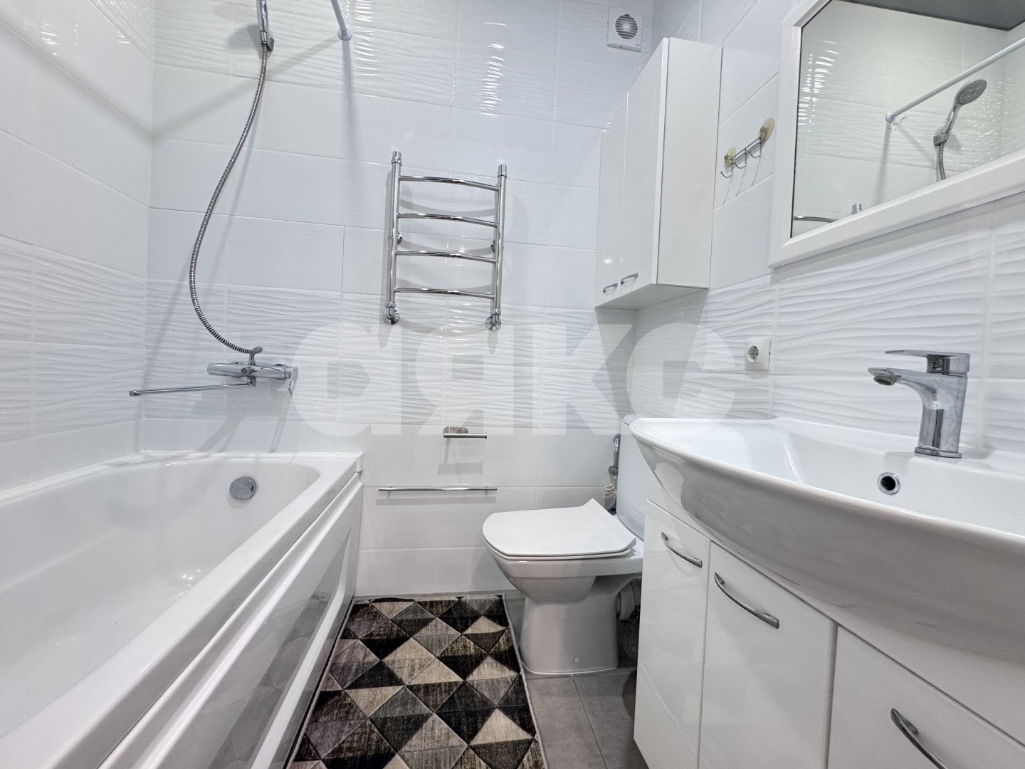 Фото №18: 2-комнатная квартира 47 м² - Горячий Ключ, Курортная Зона, мкр. Курортная Зона, ул. Мира, 17