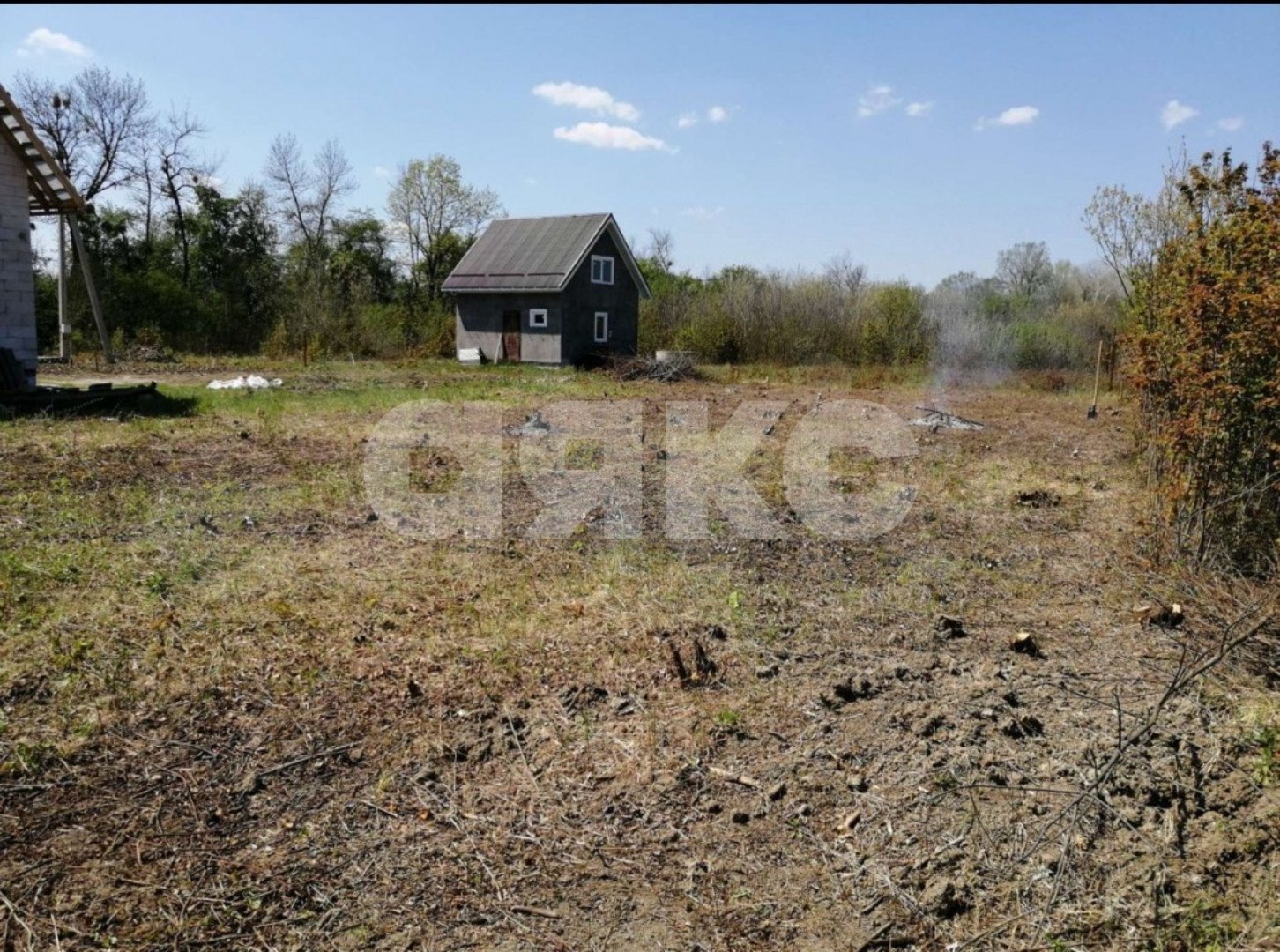 Фото №1: Земельный участок под ИЖС 6 сот. - Саратовская, коттеджный  Зеленая Усадьба, п. коттеджный  Зеленая Усадьба, ул. Ореховая