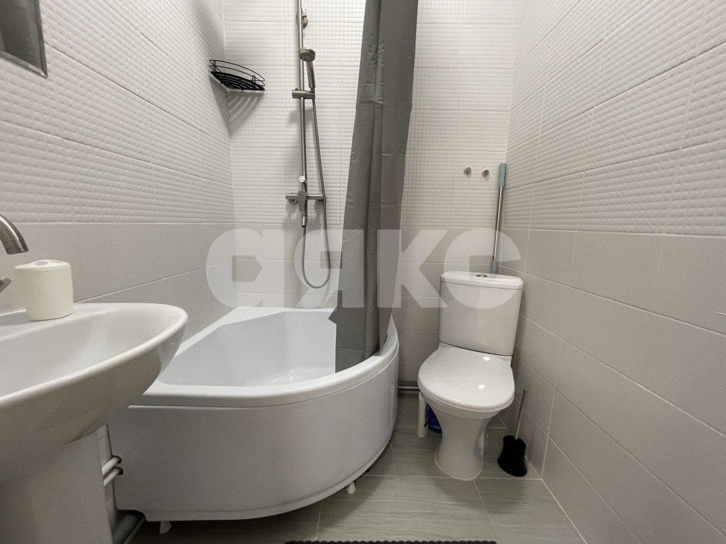 Фото №10: 3-комнатная квартира 98 м² - Горячий Ключ, Администрация, мкр. Администрация, ул. Псекупская, 151В