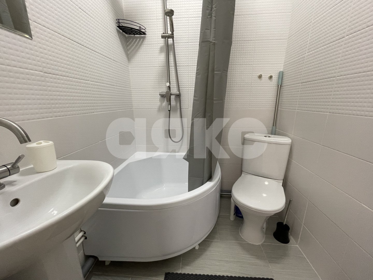 Фото №8: 3-комнатная квартира 98 м² - Горячий Ключ, Администрация, мкр. Администрация, ул. Псекупская, 151В