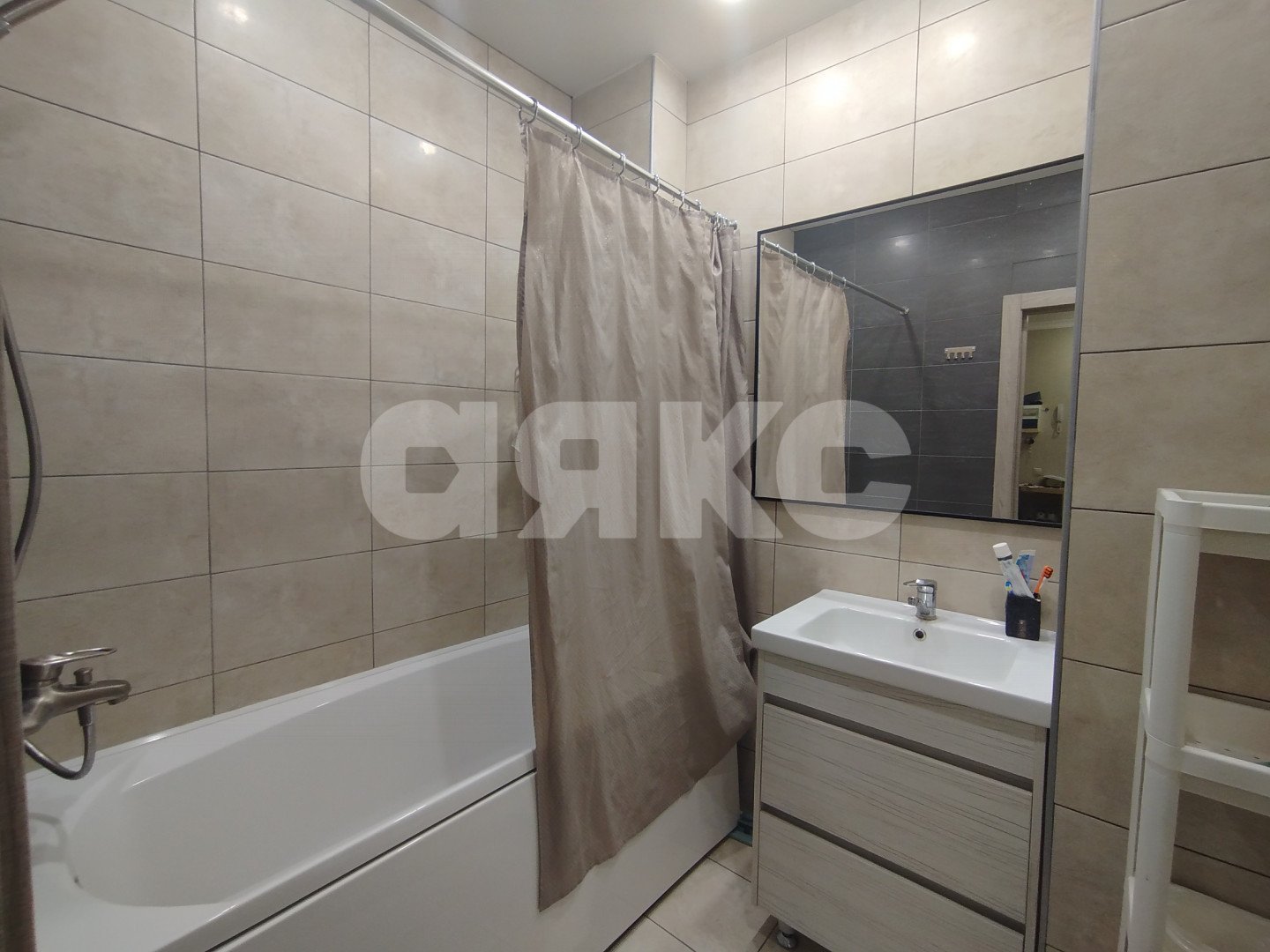 Фото №6: 2-комнатная квартира 64 м² - Горячий Ключ, Городская Больница, мкр. Городская Больница, ул. Ярославского, 100Б