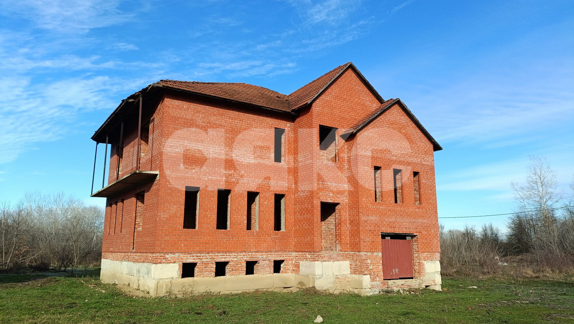 Фото №1: Дом 350 м² + 19.8 сот. - Саратовская, 4-й, мкр. 13-й квартал, 5