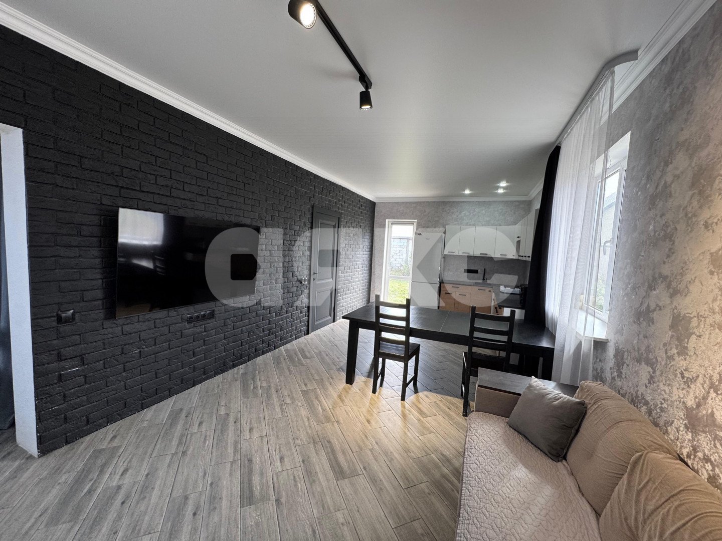 Фото №2: Дом 100 м² + 6 сот. - Саратовская, ул. Каштановая