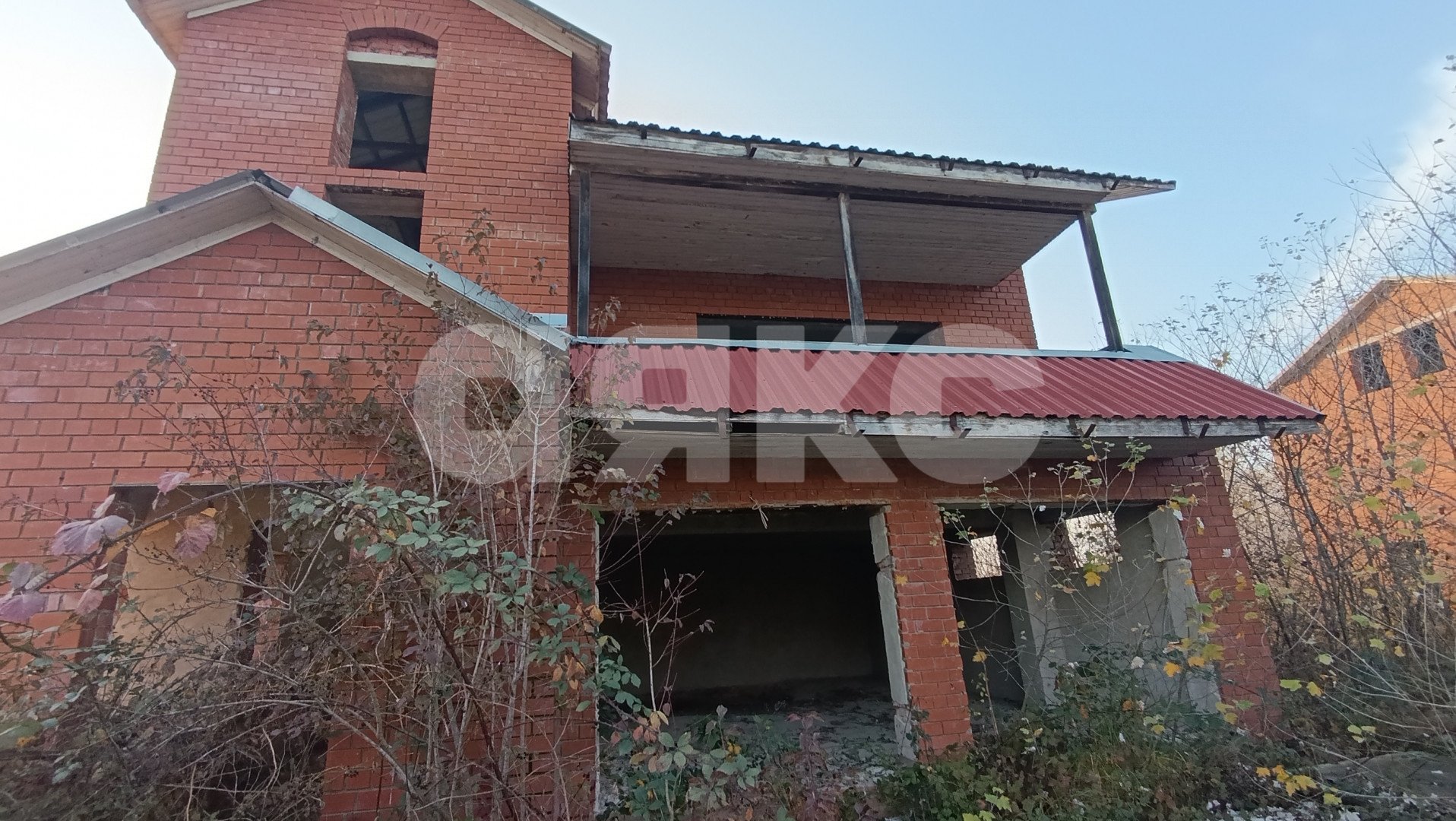 Фото №6: Дом 250 м² + 15 сот. - Саратовская, 4-й, мкр. 13-й квартал, 5