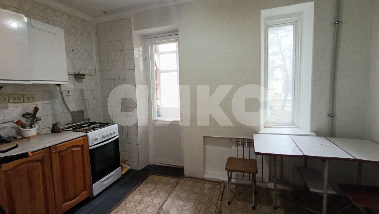 Фото №4: 2-комнатная квартира 33 м² - Горячий Ключ, Администрация, мкр. Администрация, ул. Ленина, 199