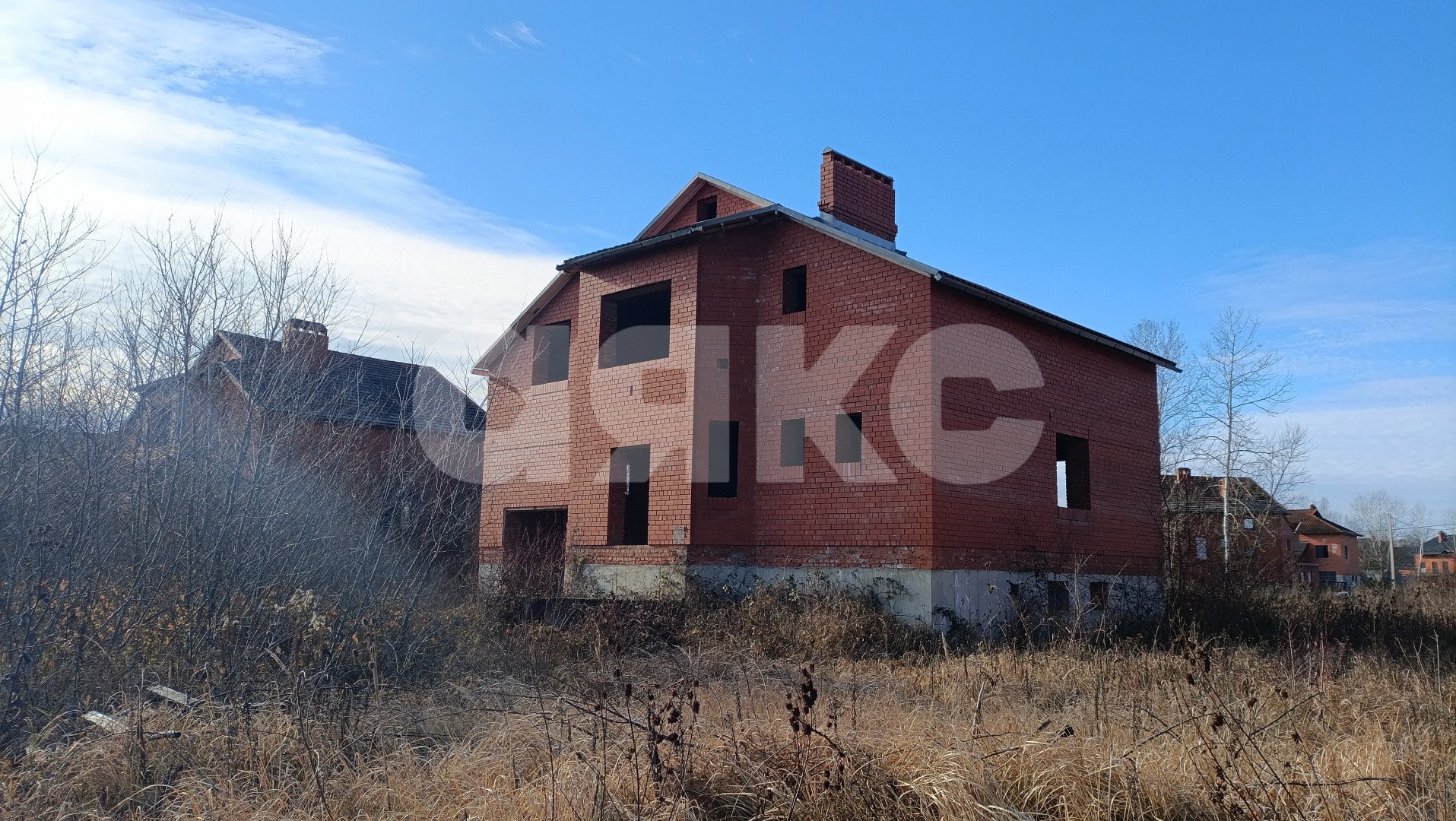 Фото №1: Дом 250 м² + 15 сот. - Саратовская, 4-й, мкр. 13-й квартал, 5