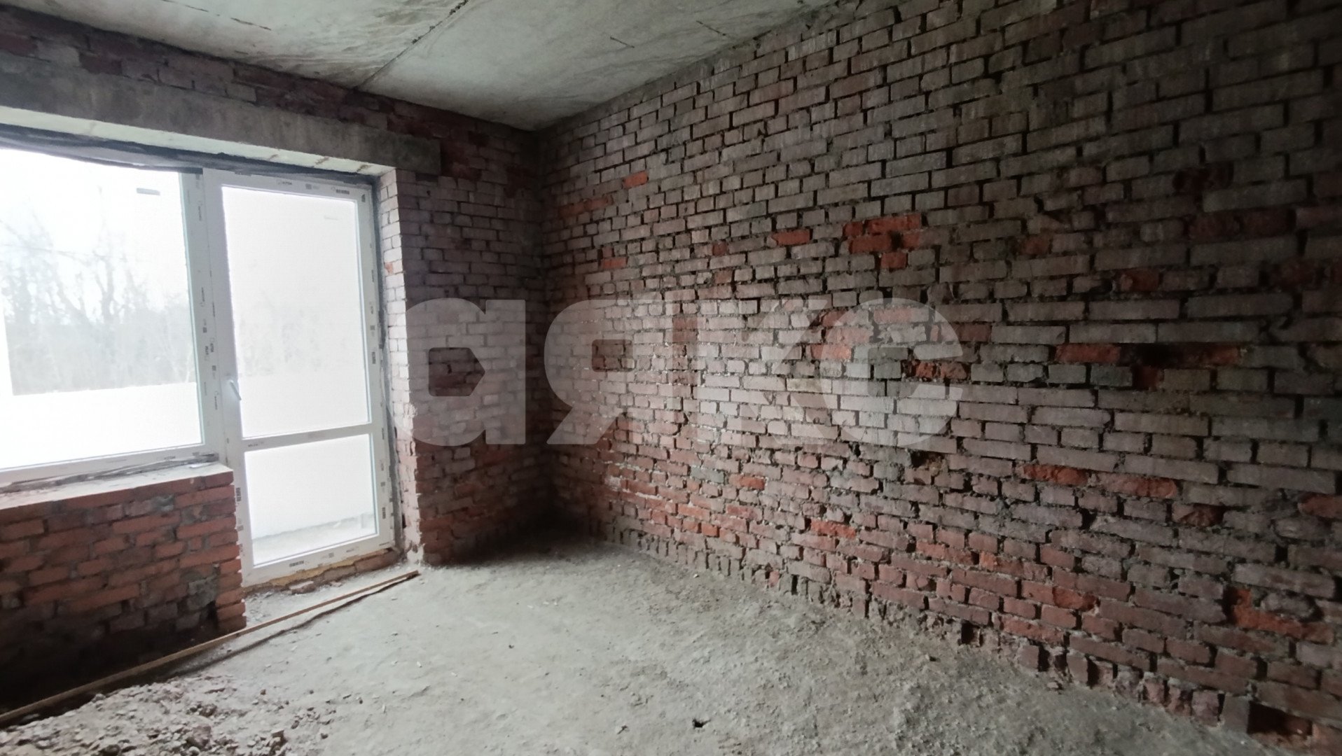 Фото №7: Дом 390 м² + 8 сот. - Саратовская, мкр. 4-й, ул. Шоссейная, 179