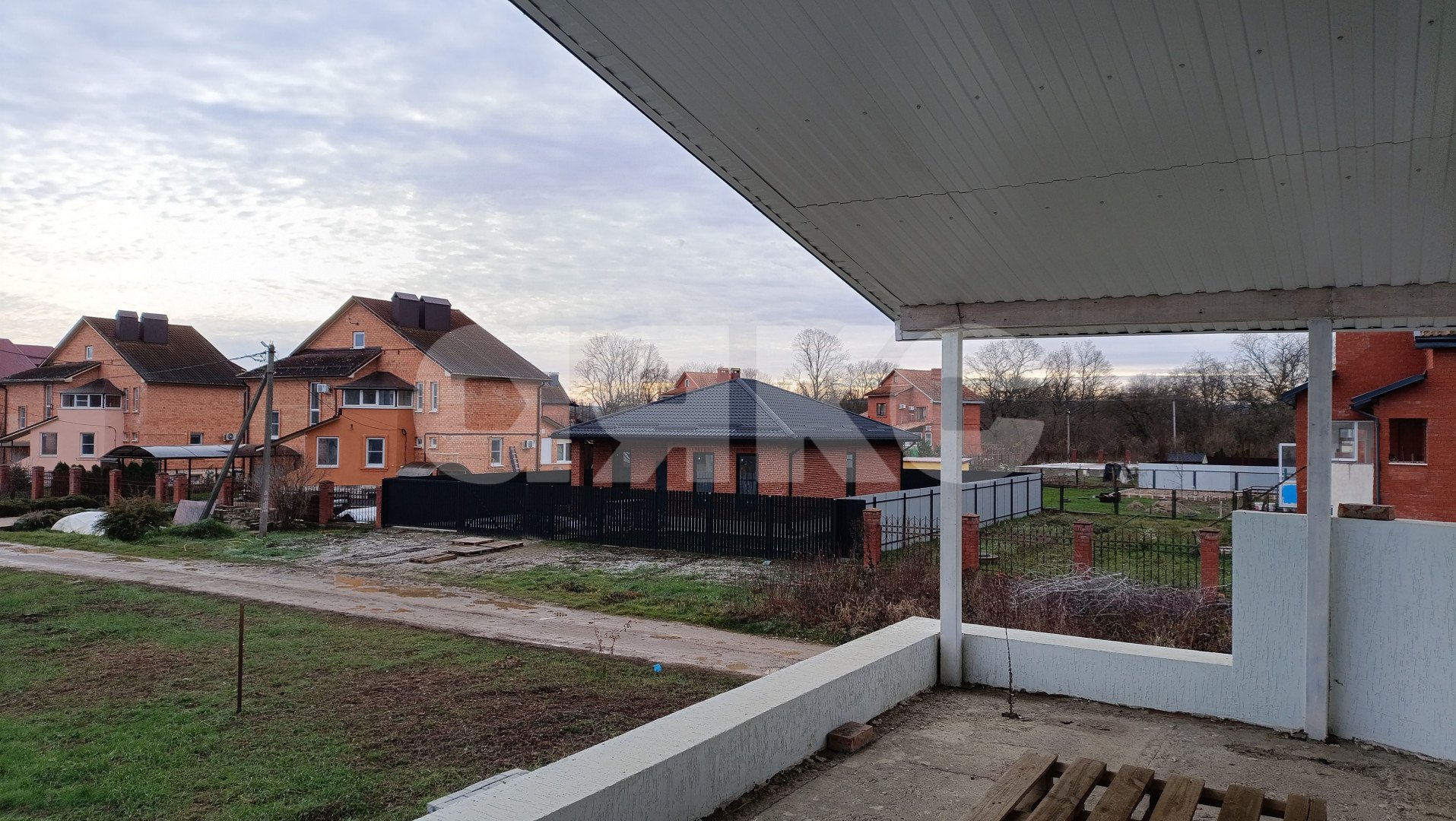 Фото №3: Дом 390 м² + 8 сот. - Саратовская, мкр. 4-й, ул. Шоссейная, 179