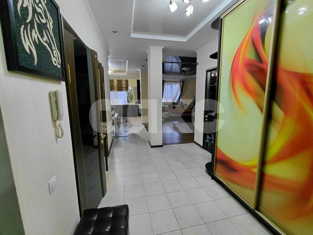 Фото №1: 2-комнатная квартира 76 м² - Горячий Ключ, мкр. Администрация, ул. Тараника, 12А