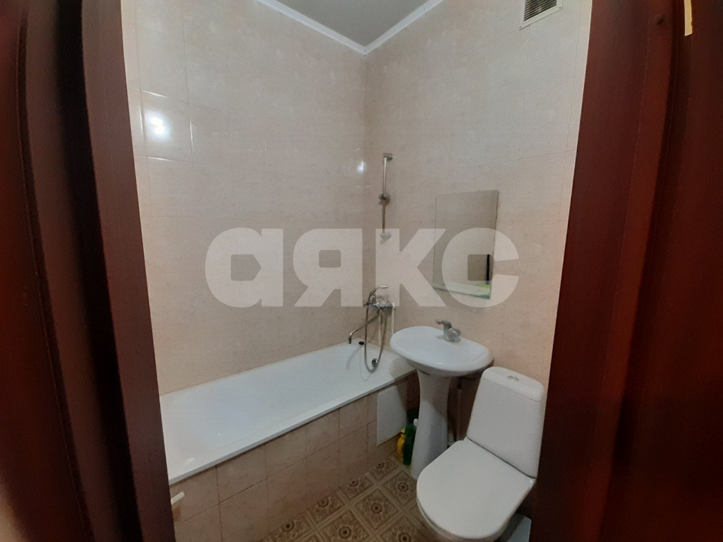 Фото №6: 2-комнатная квартира 62 м² - Горячий Ключ, мкр. Администрация, ул. Кириченко, 3Б