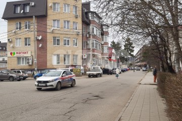 Фото №3: 2-комнатная квартира 62 м² - Горячий Ключ, мкр. Администрация, ул. Кириченко, 3Б