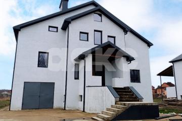 Фото №1: Дом 286 м² - Саратовская, мкр. 4-й, ул. Шоссейная, 179