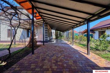 Фото №1: Дом 198 м² - Краснодар, ж/м Пашковский, ул. Атамана Лысенко, 32