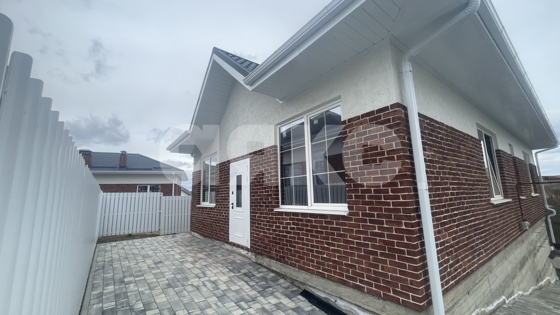 Фото №1: Дом 160 м² + 5 сот. - Горячий Ключ, мкр. Курортная Зона, ул. Черноморская