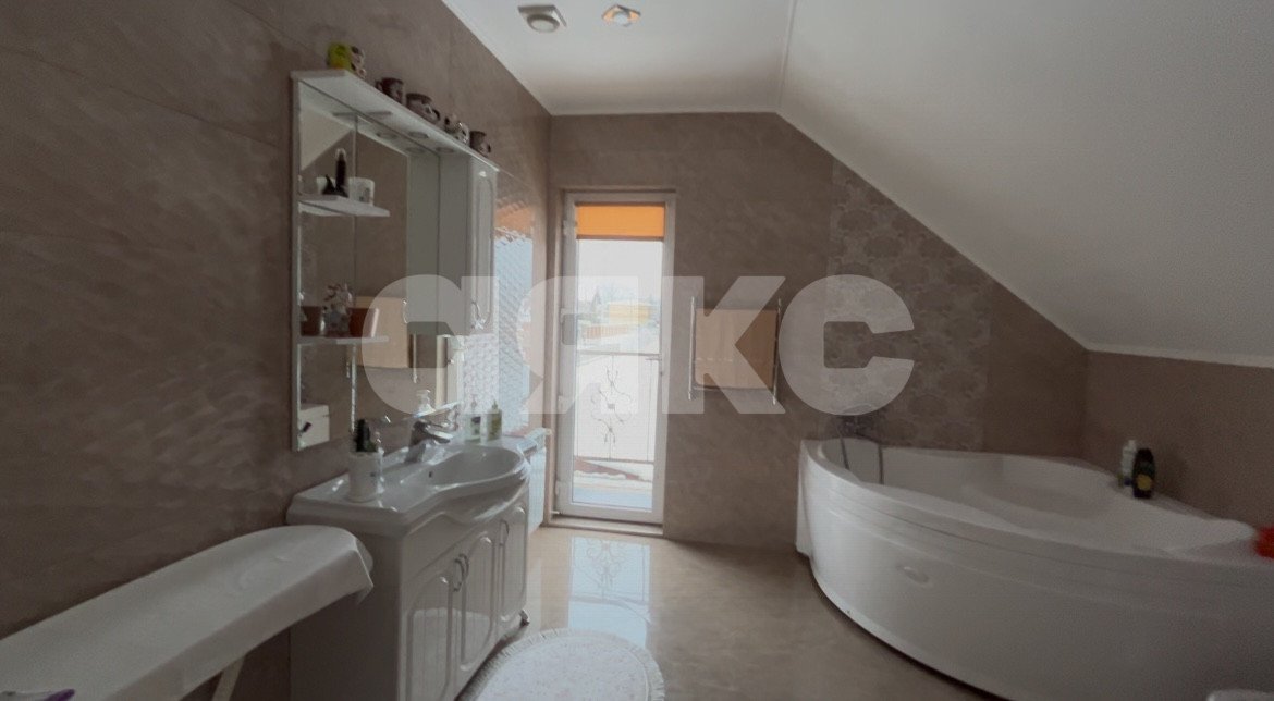 Фото №8: Дом 125 м² + 4 сот. - Горячий Ключ, Курортный, мкр. Курортный, ул. Минеральная